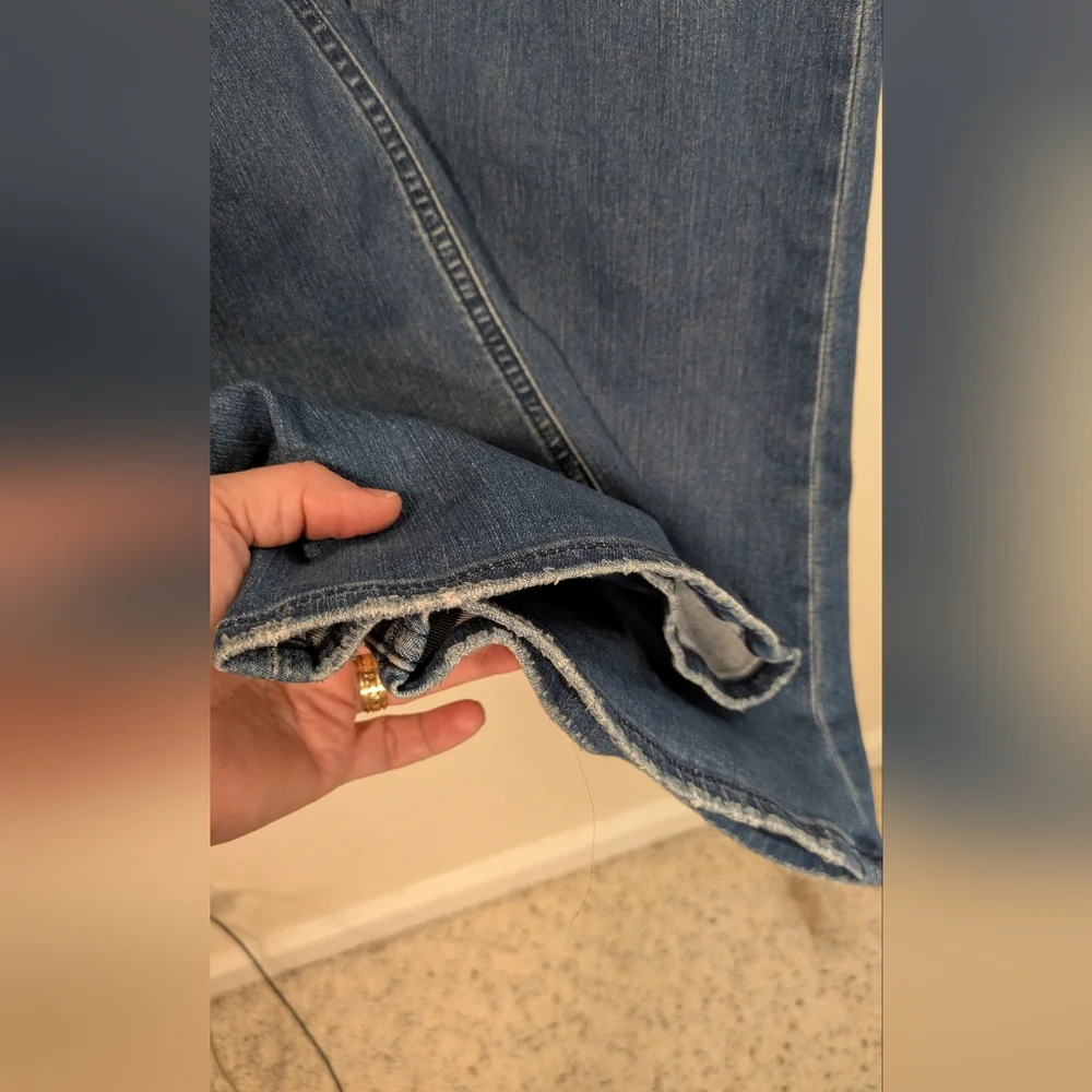Athleta Sculptek Flare Jeans In True Blue Classic - Picture 7 of 10